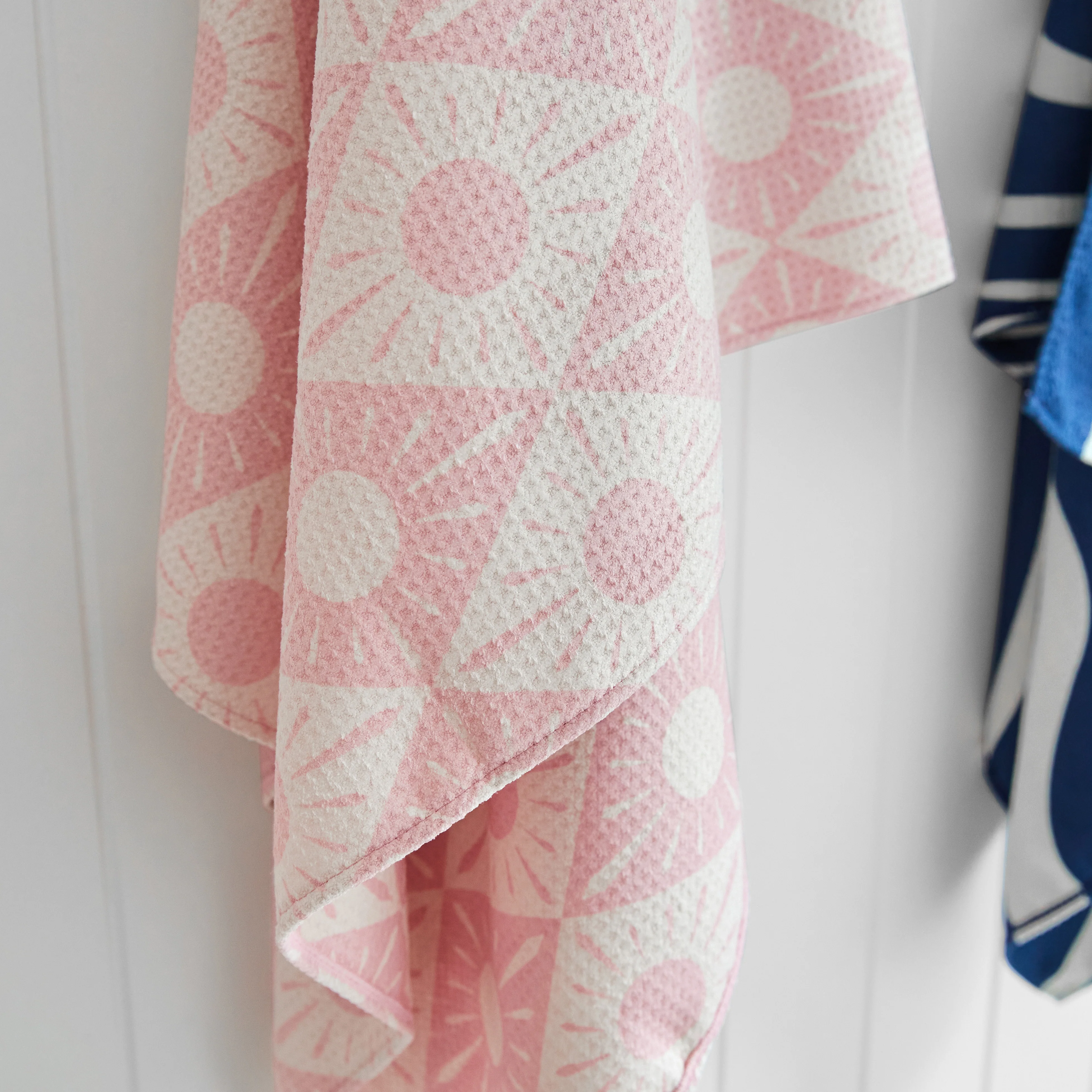 Towel Set - Diamond Pink - Image 6