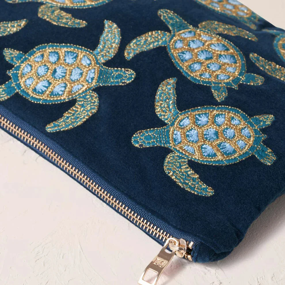 Turtle Everyday Pouch - Marine Navy - Image 5