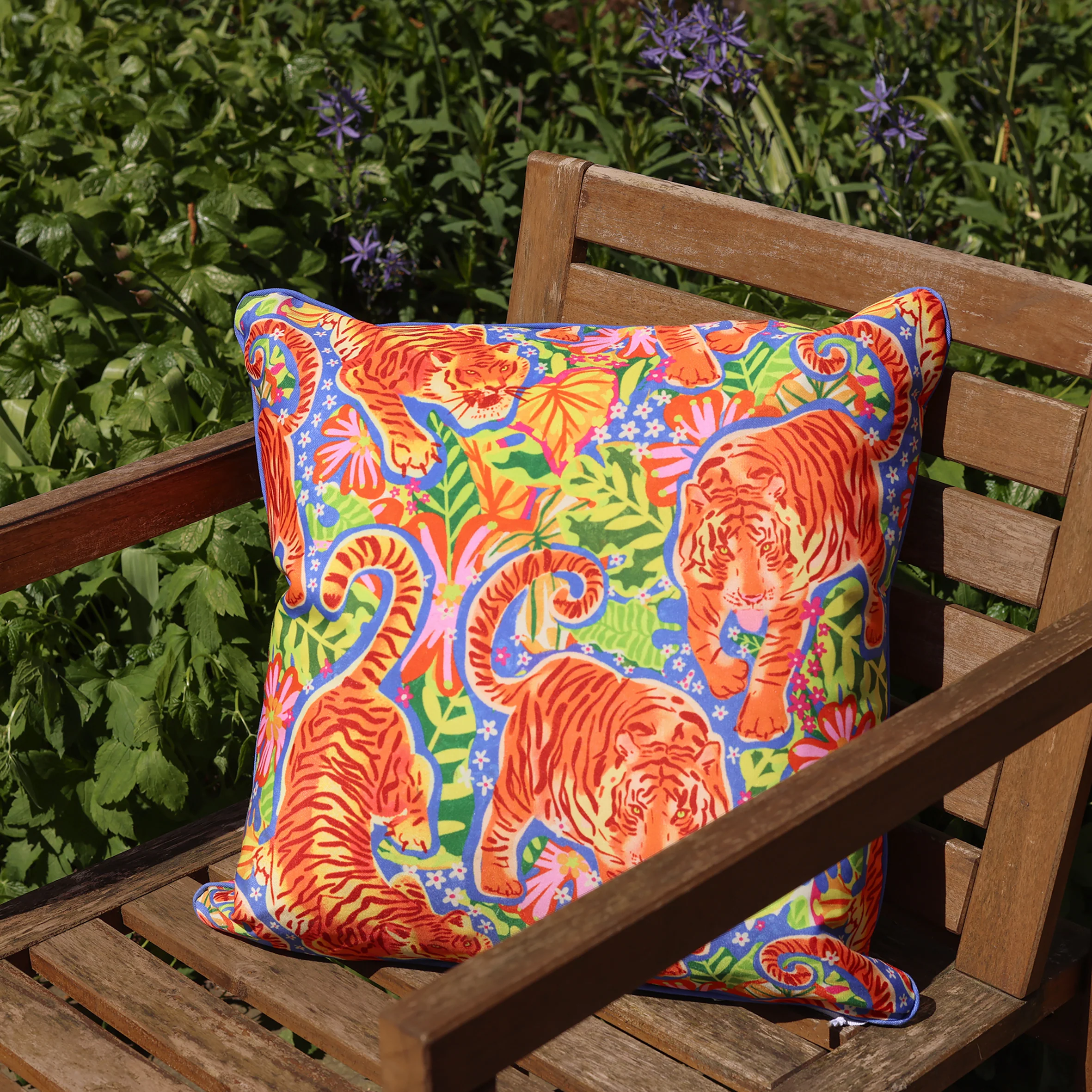 WWF Jungle Roar Cushion - Image 3