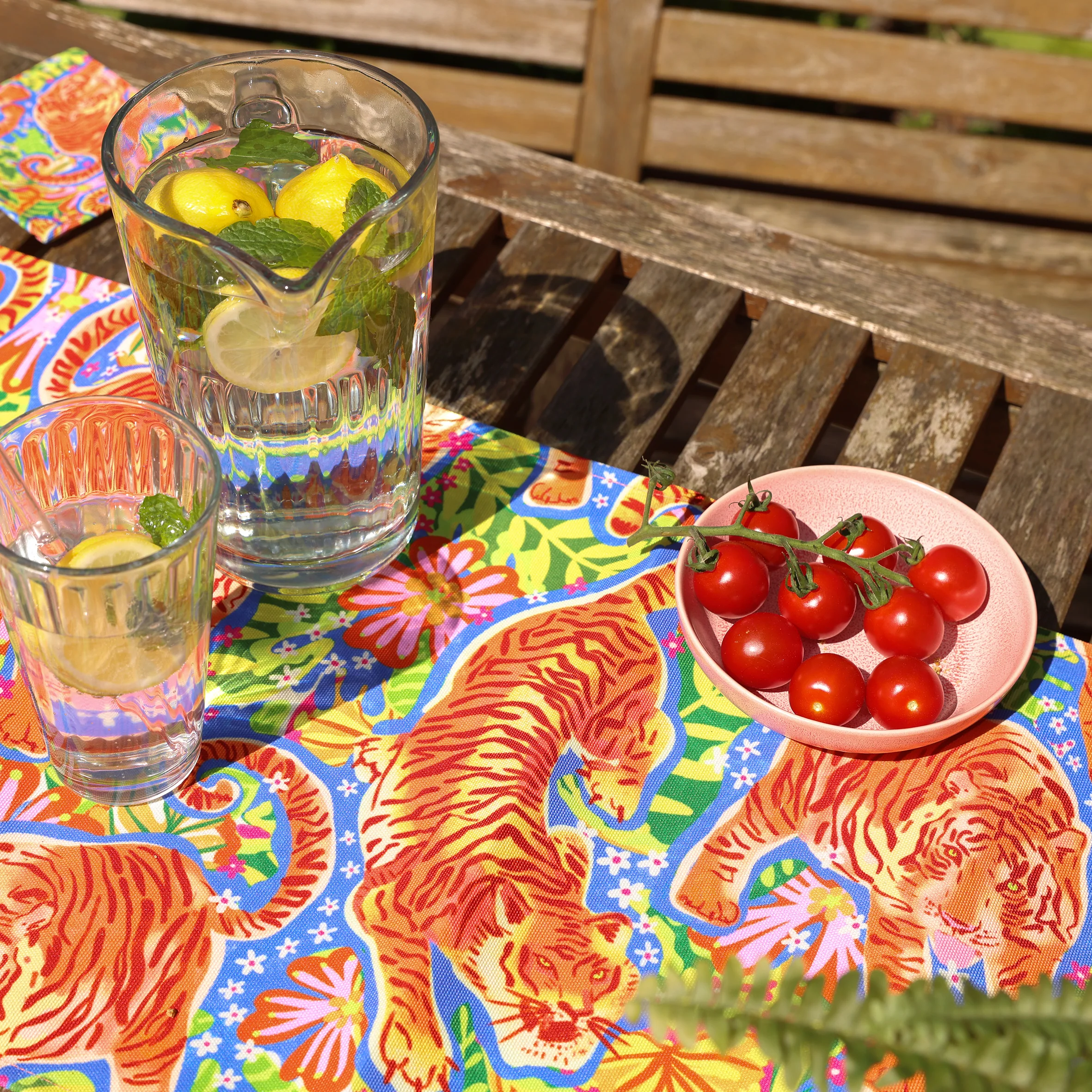 WWF Jungle Roar Table Runner - Image 5