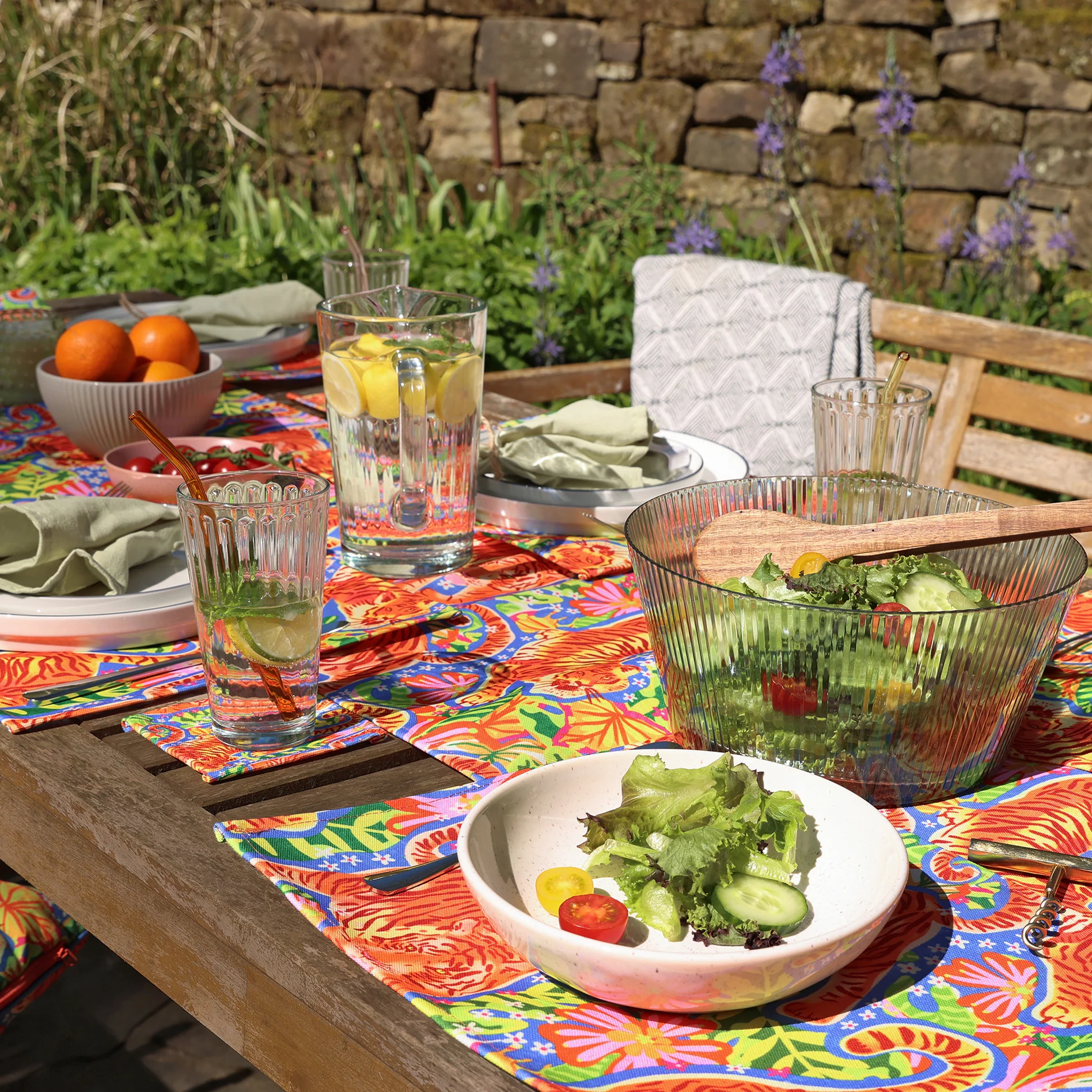 WWF Jungle Roar Table Runner - Image 9